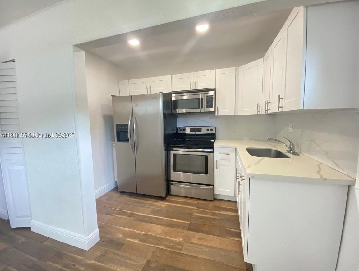 Make this cozy 1 bed 1 bath unit your new home. It is conveniently positioned between I-95 and downtown Fort Lauderdale, located just north of E Sunrise Blvd. Whether you want to go to the beach, check out the Fort Lauderdale nightlife or catch your commute to work on the 95, everything is just a short distance away. Water and waste is included in the rent. Electric is and additional $75/month. The owner's prefer Section 8 and other subsidized rental programs. The unit previously passed a Section 8 inspection. The unit is available immediately. First month's, last month's and security deposit required. Background, credit check and verifiable proof of income is required.
