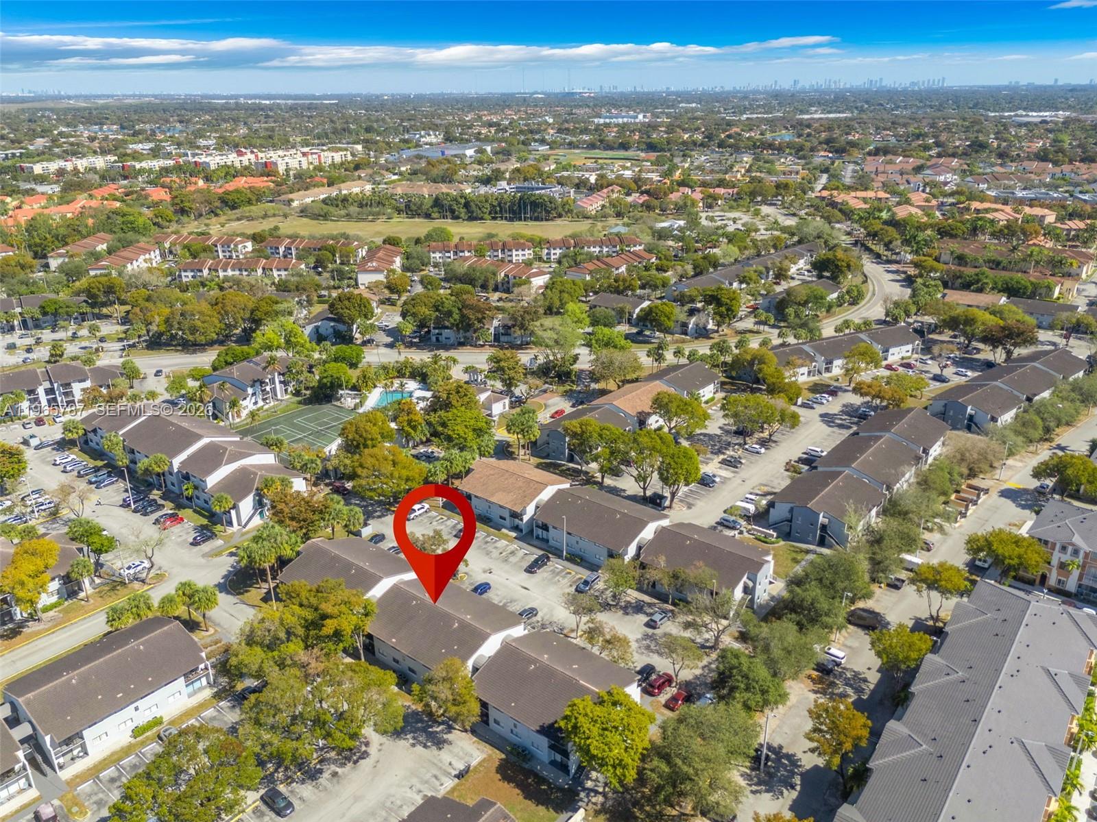 VILLA BELLINI CONDO - Residential