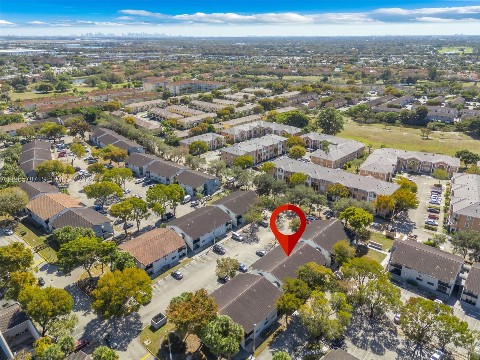 VILLA BELLINI CONDO - Residential