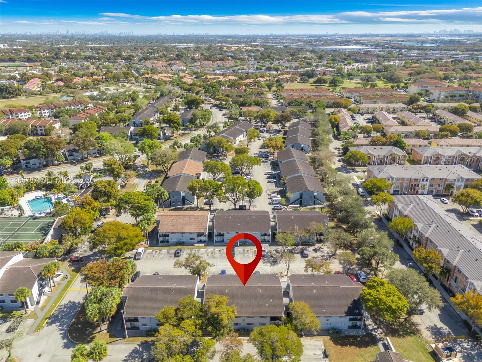 VILLA BELLINI CONDO - Residential