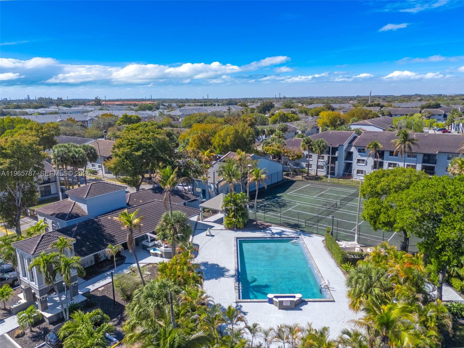 VILLA BELLINI CONDO - Residential