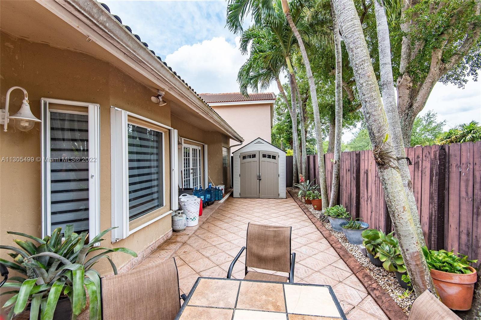 IMPERIAL GROUP - Residential