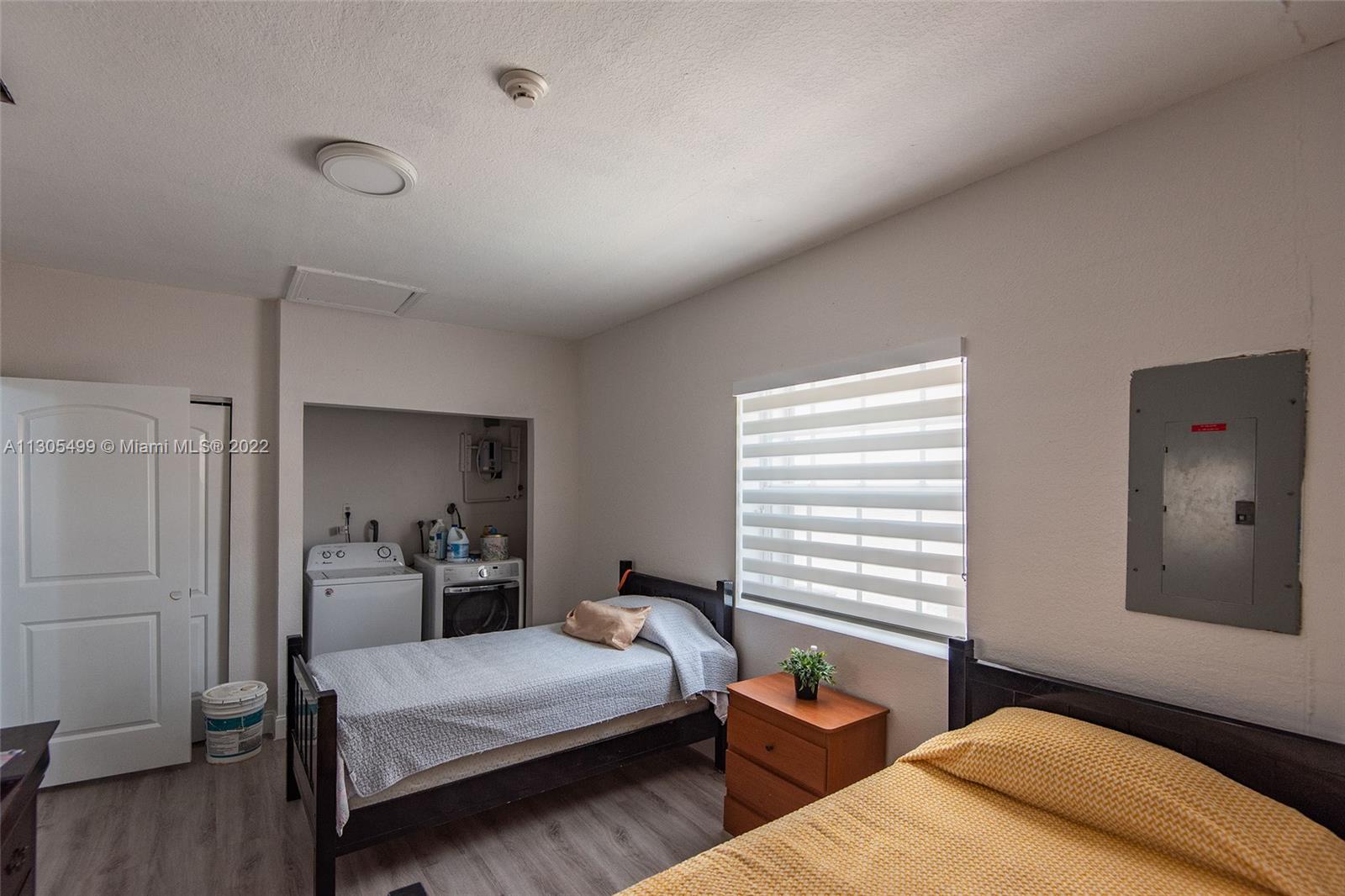 IMPERIAL GROUP - Residential