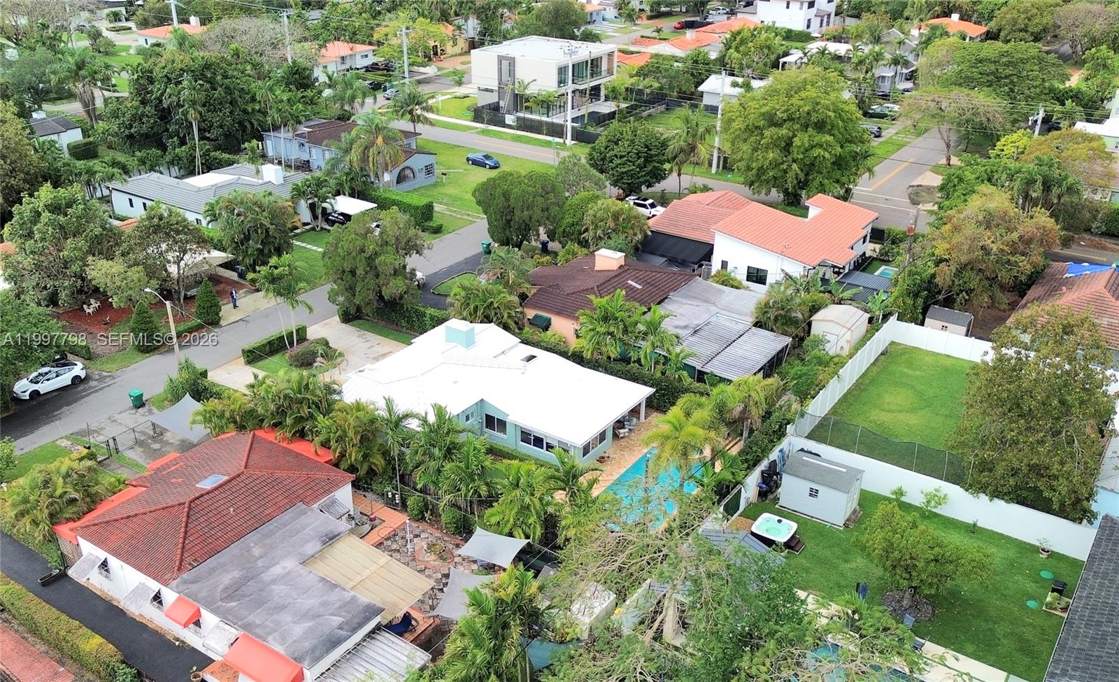 CAMNER GABLES - Residential