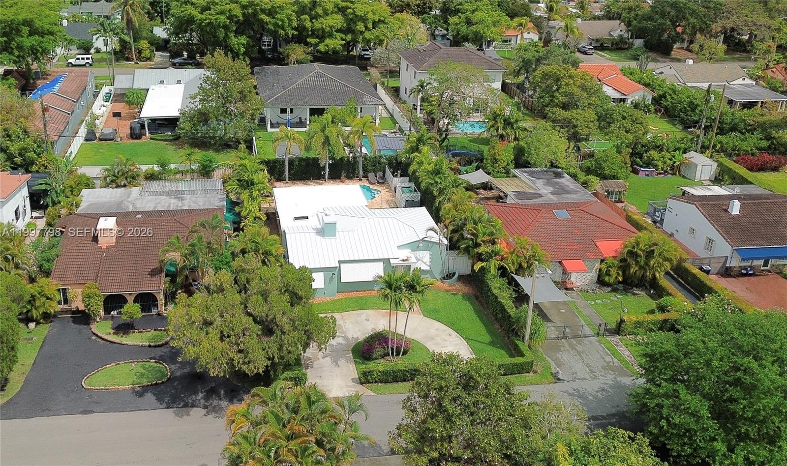 CAMNER GABLES - Residential