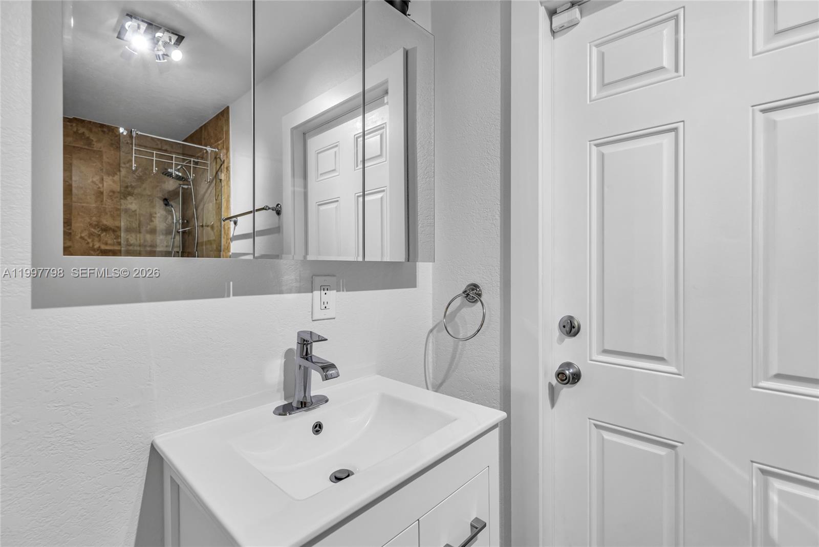 CAMNER GABLES - Residential