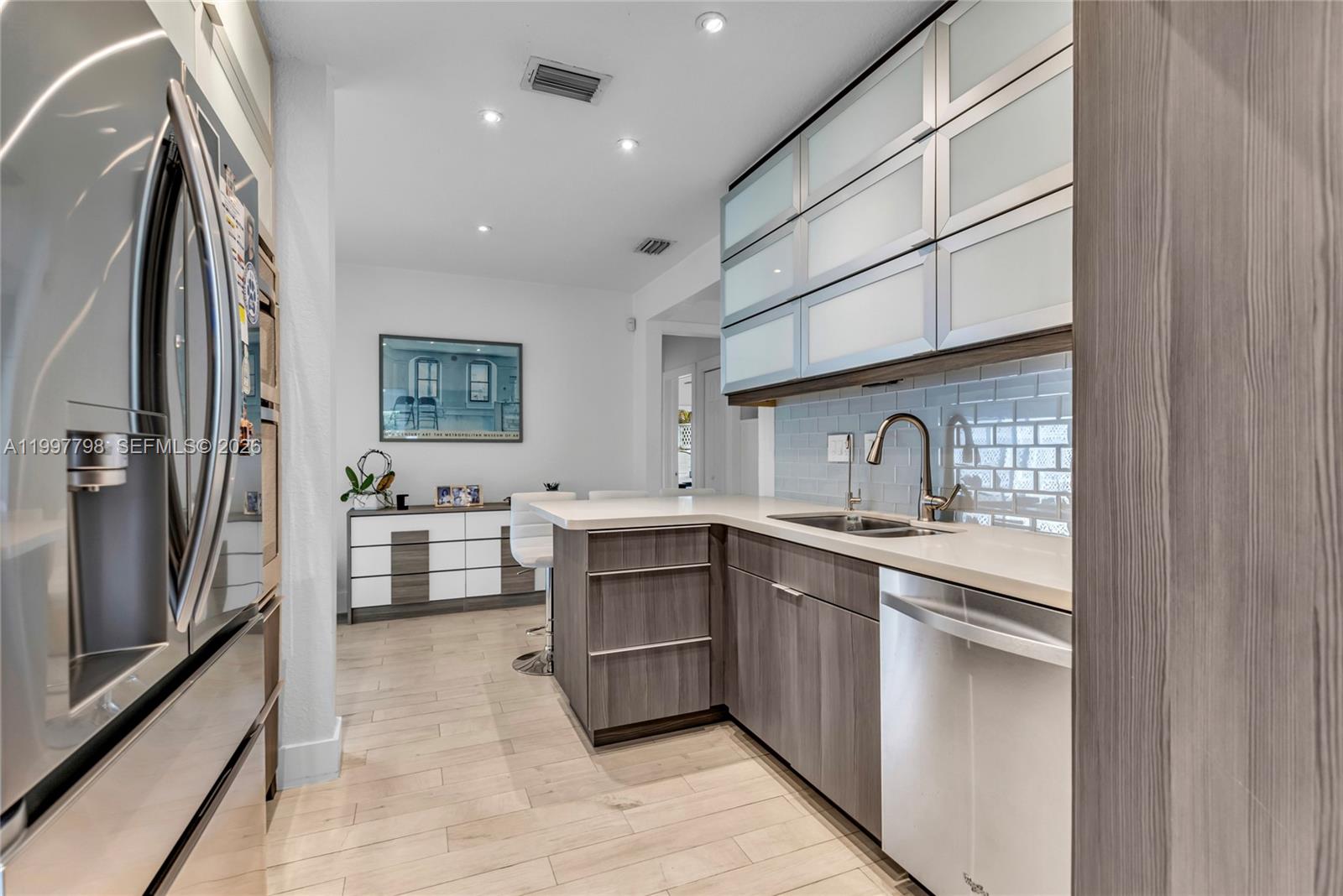 CAMNER GABLES - Residential