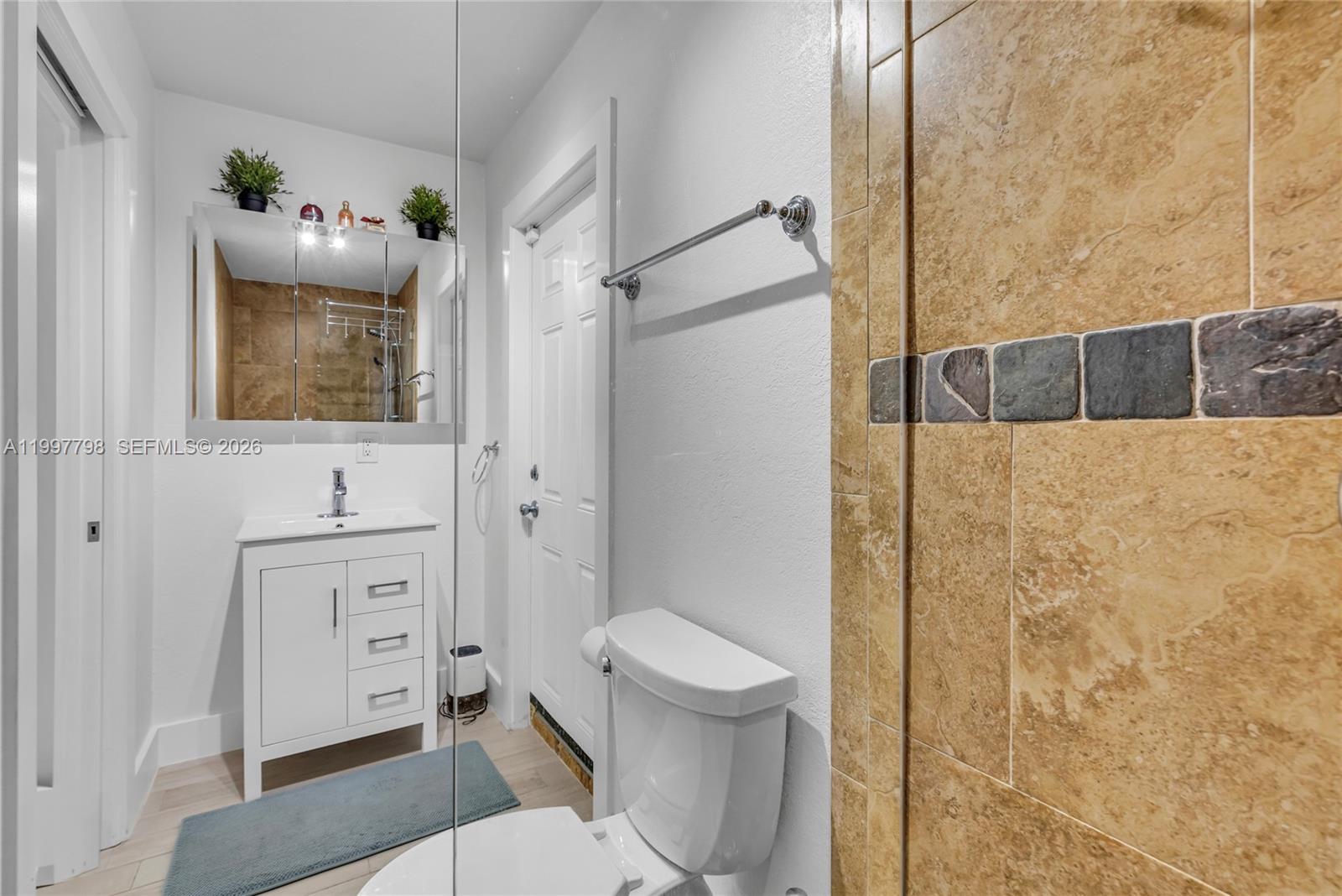 CAMNER GABLES - Residential