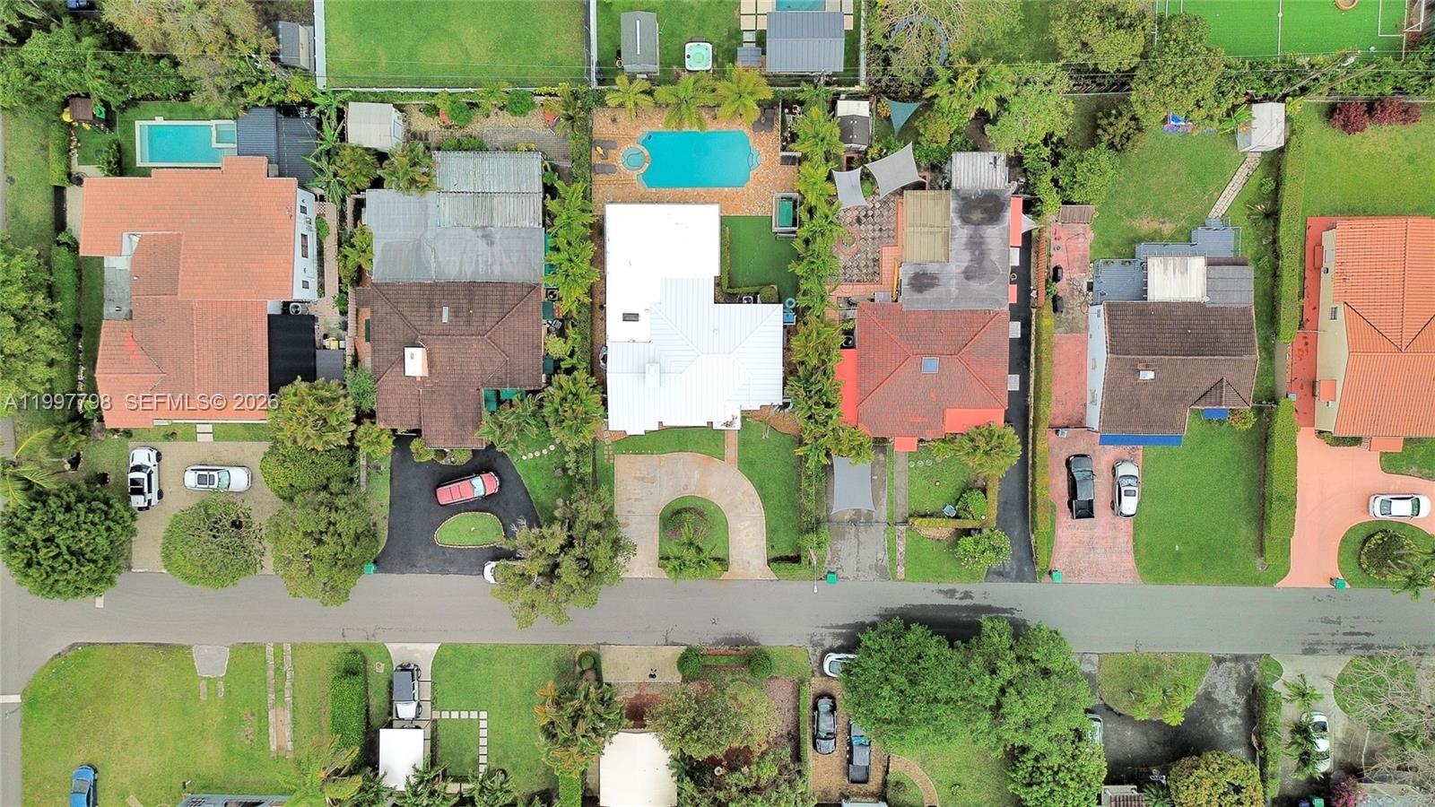 CAMNER GABLES - Residential