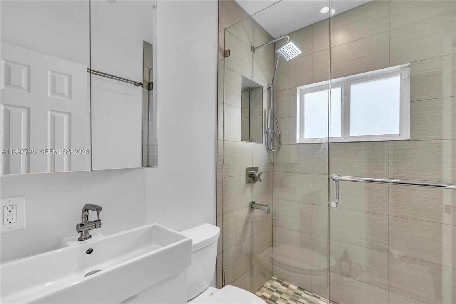 CAMNER GABLES - Residential