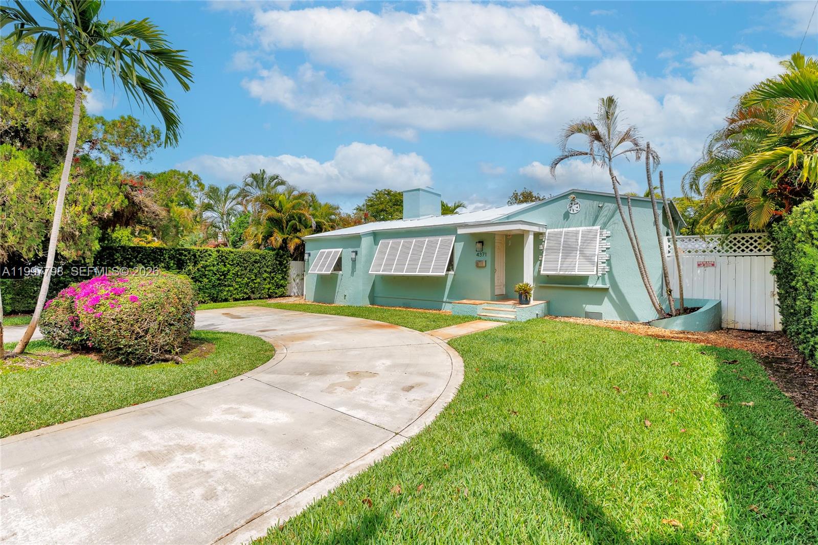 CAMNER GABLES - Residential