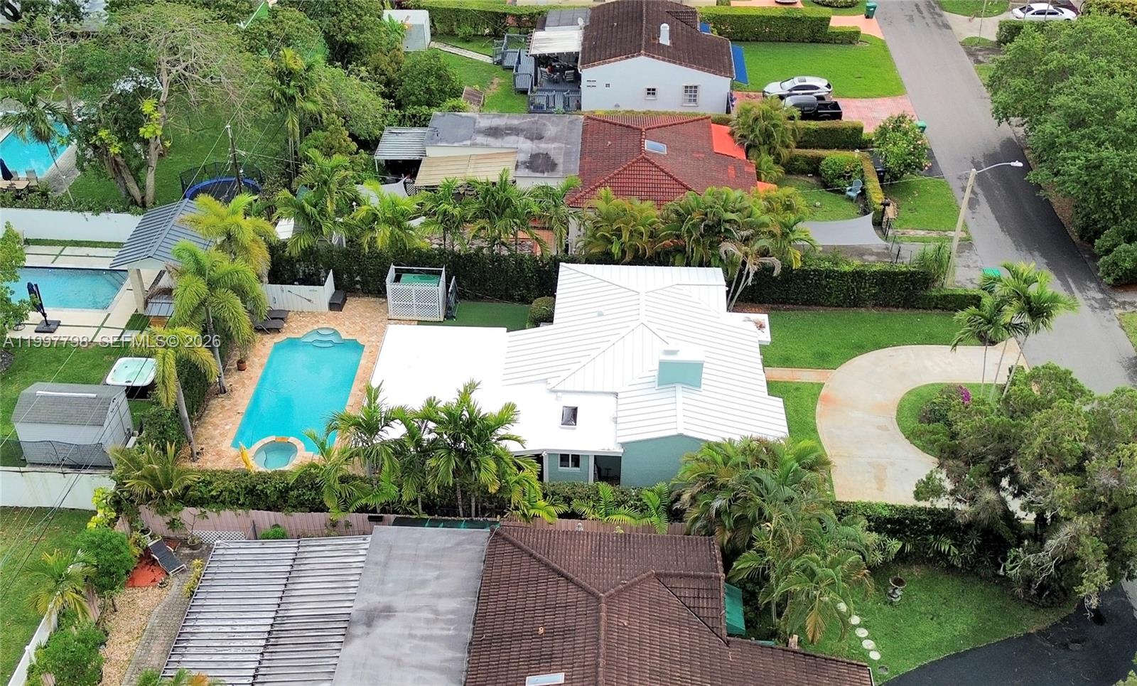 CAMNER GABLES - Residential