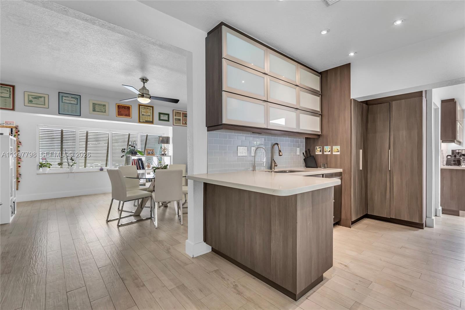 CAMNER GABLES - Residential