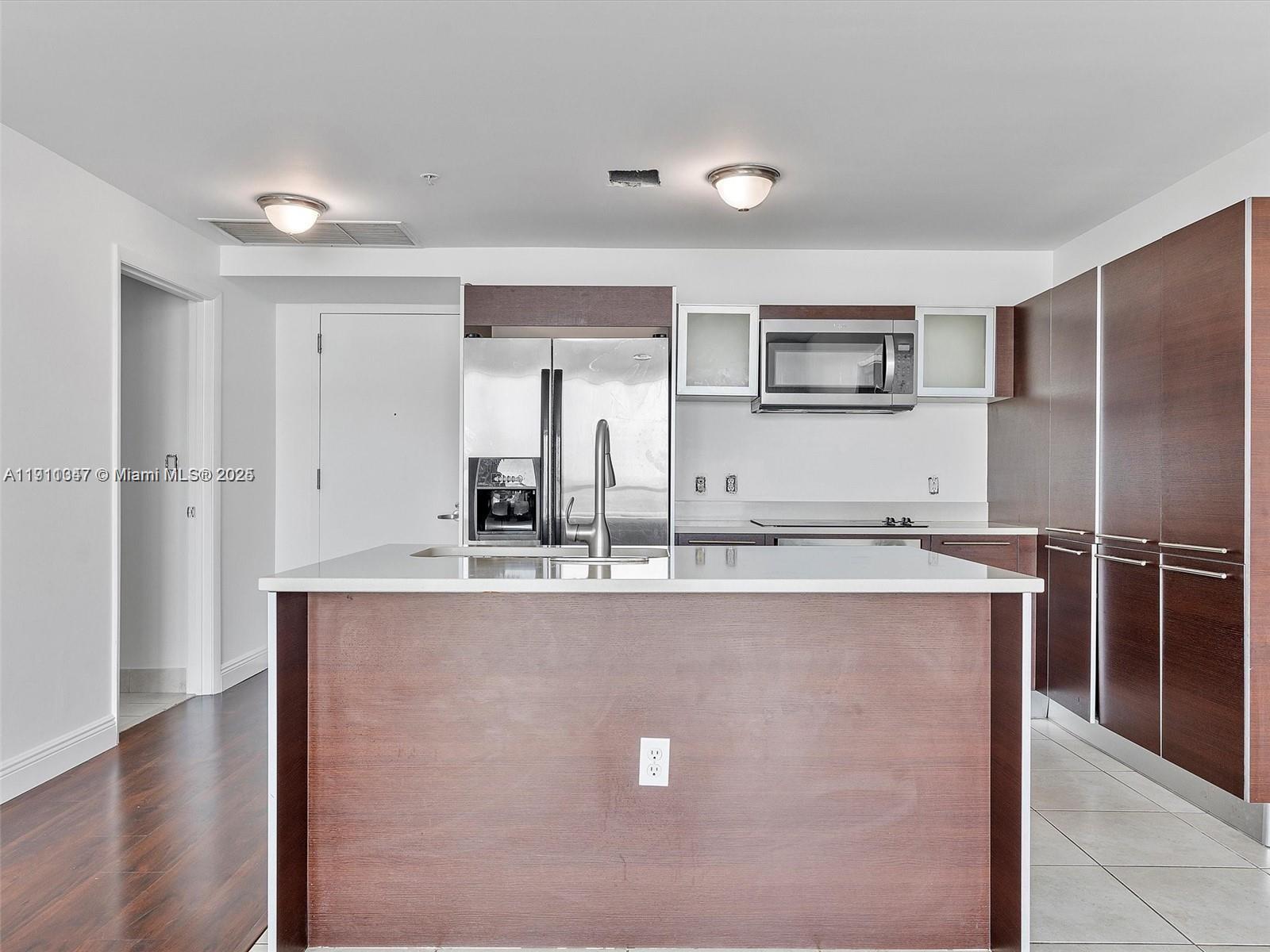 QUANTUM ON THE BAY CONDO - Residential Lease