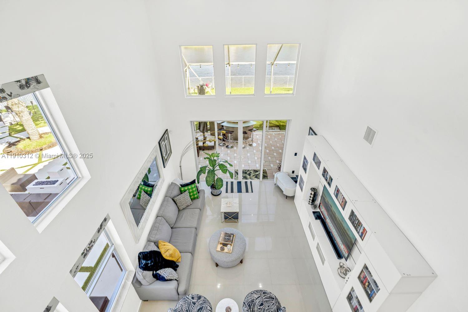 TOWNGATE - Residential