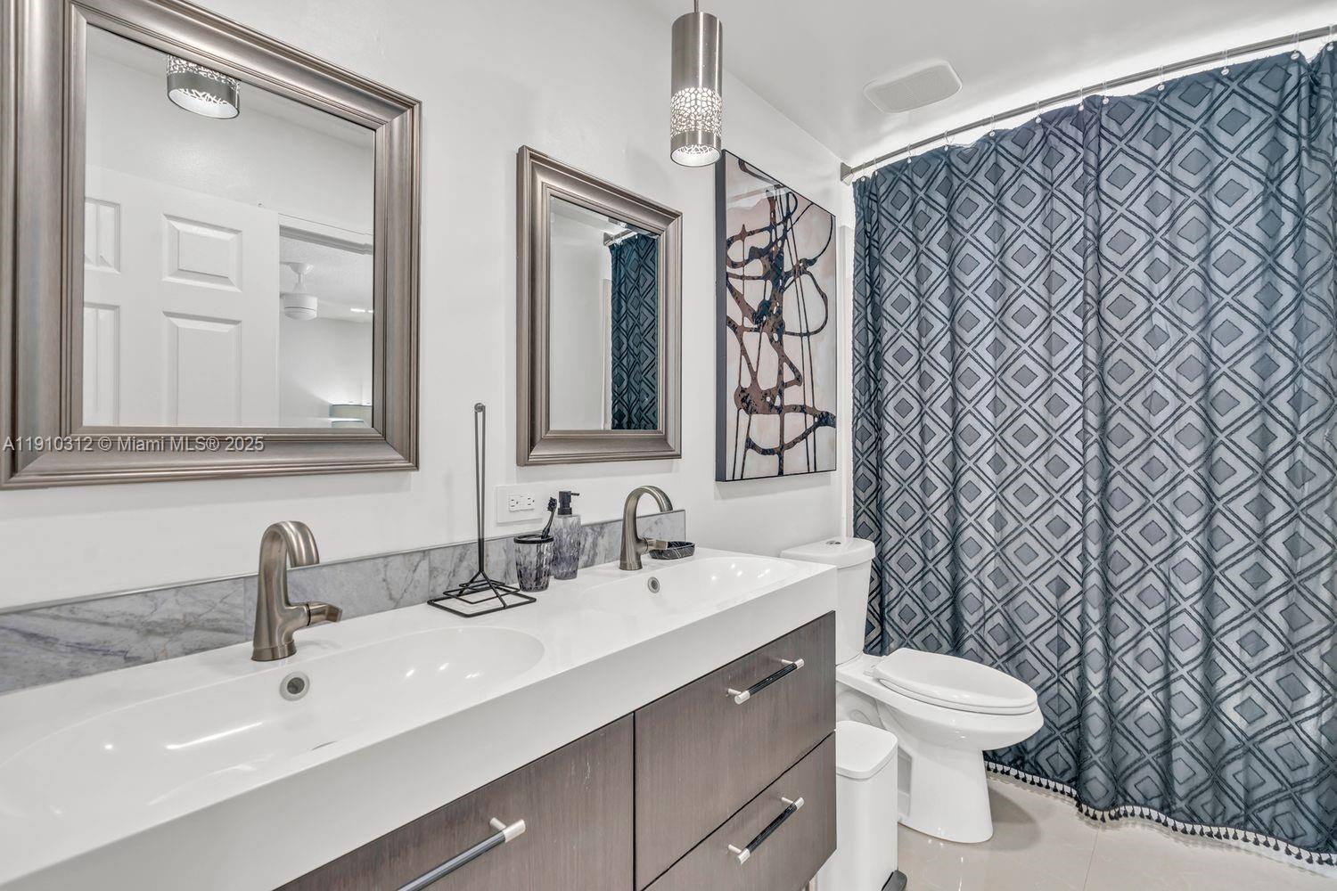 TOWNGATE - Residential