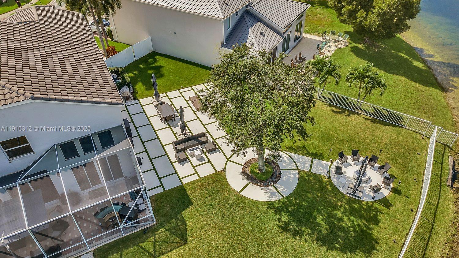 TOWNGATE - Residential