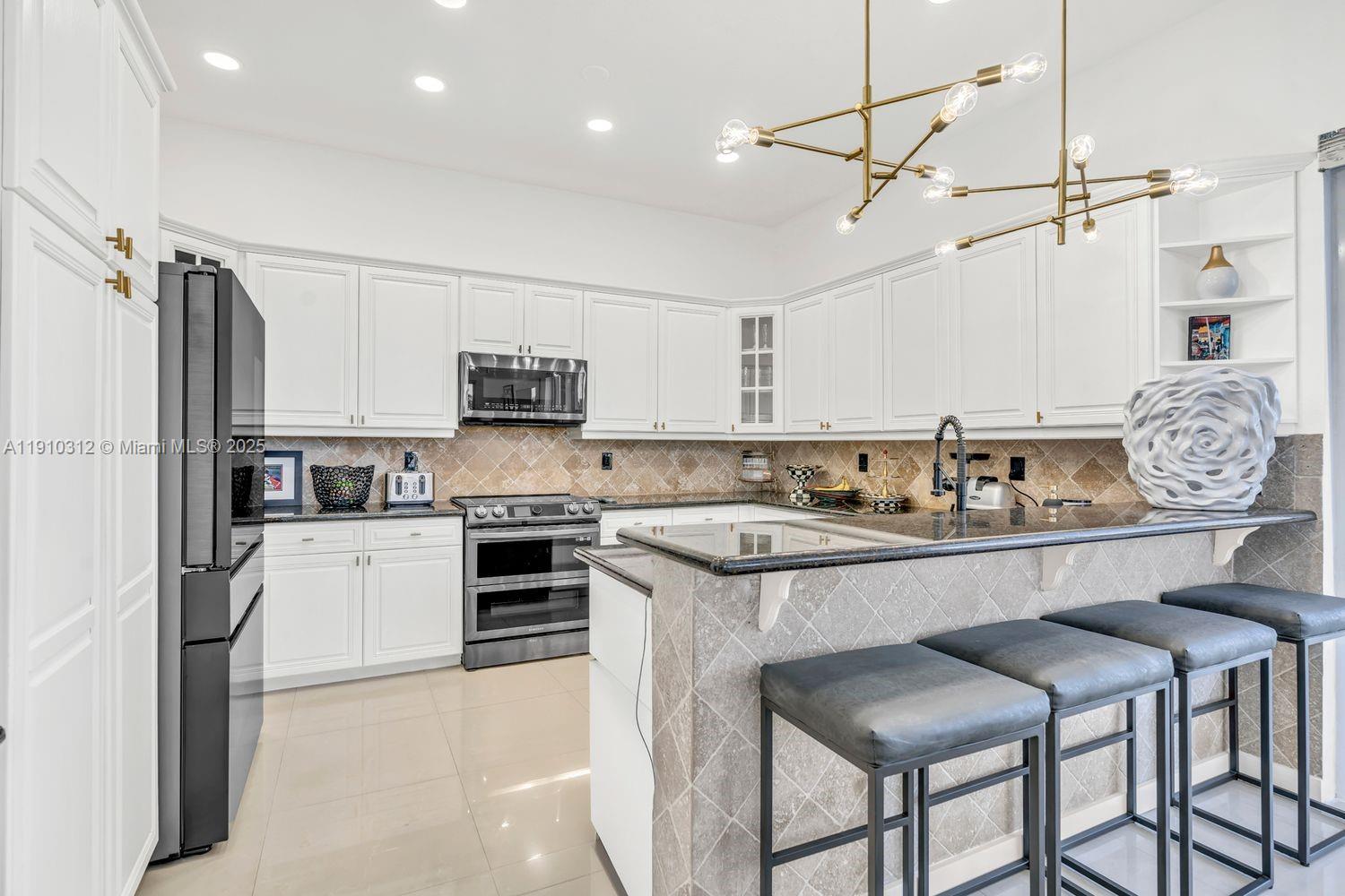 TOWNGATE - Residential