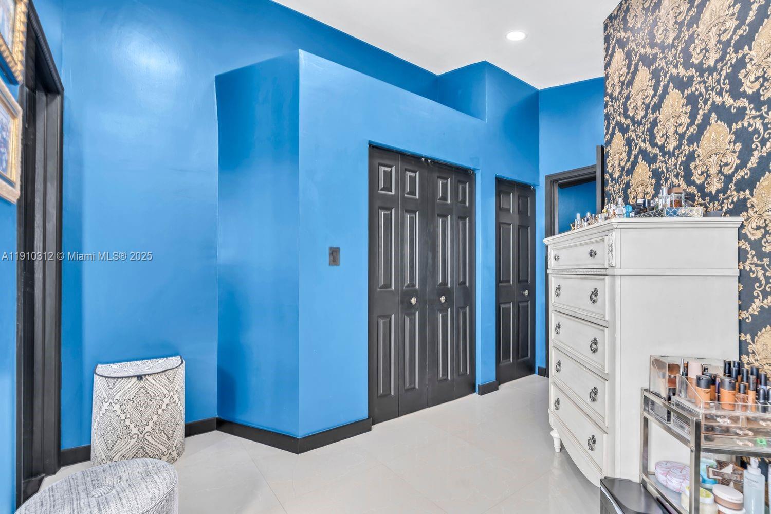 TOWNGATE - Residential