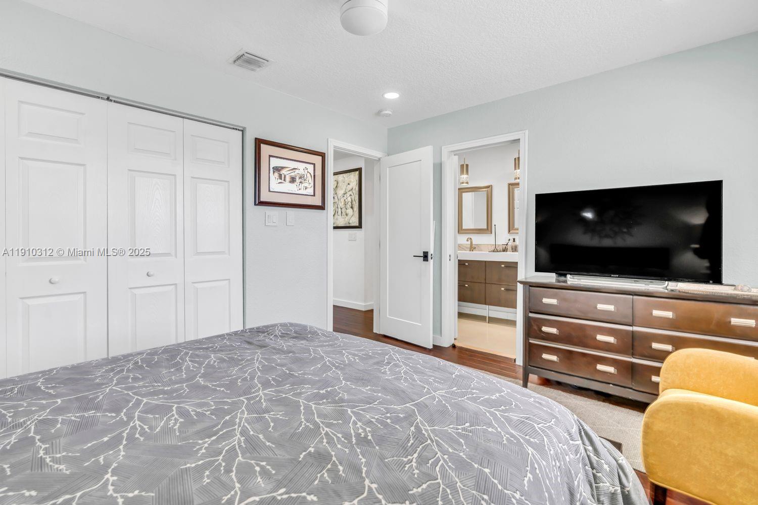 TOWNGATE - Residential