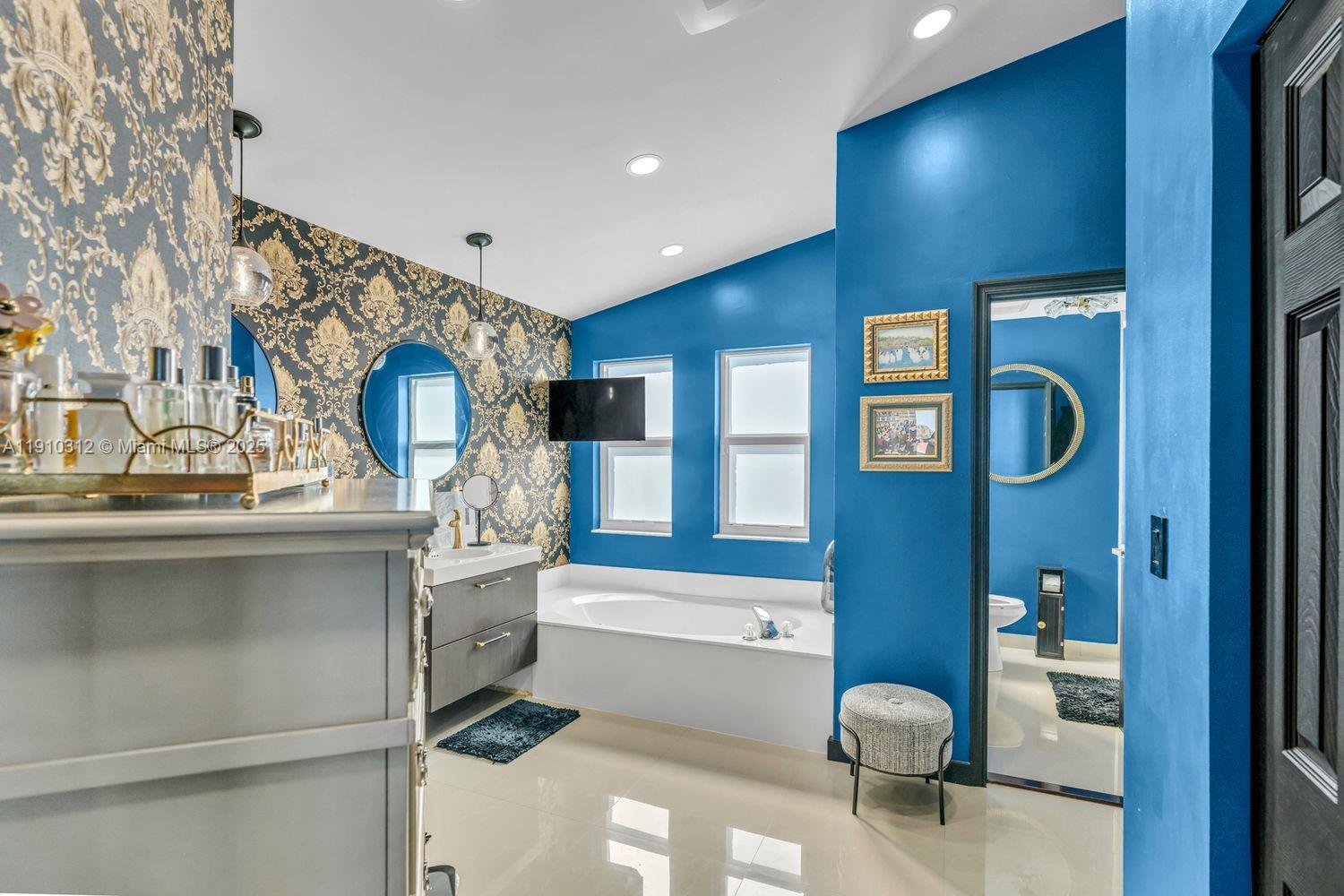 TOWNGATE - Residential