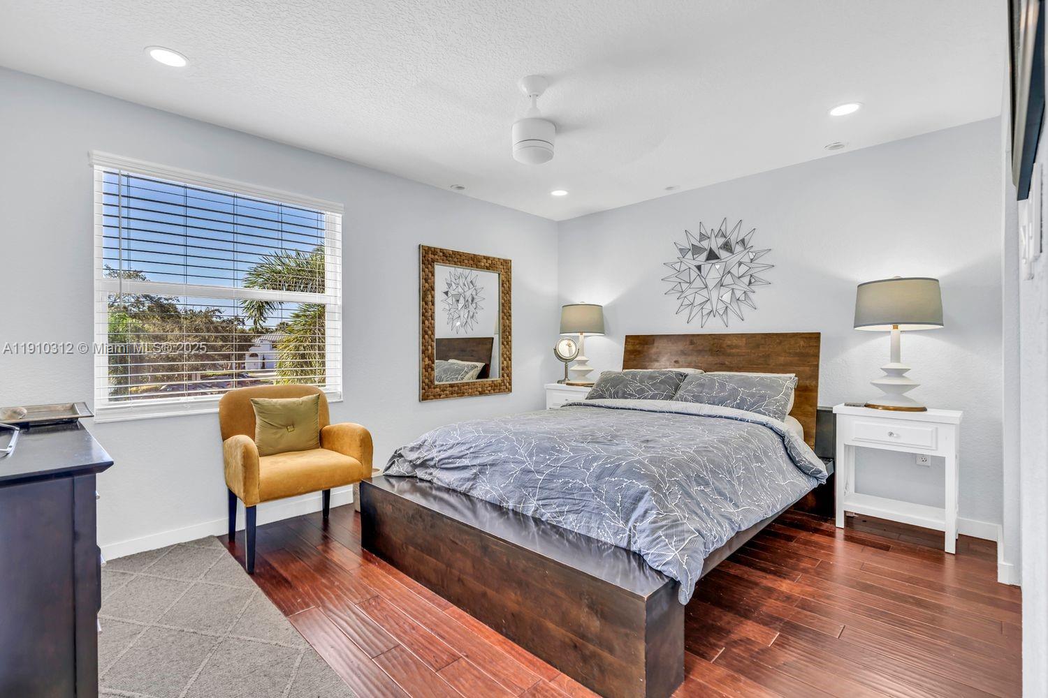 TOWNGATE - Residential