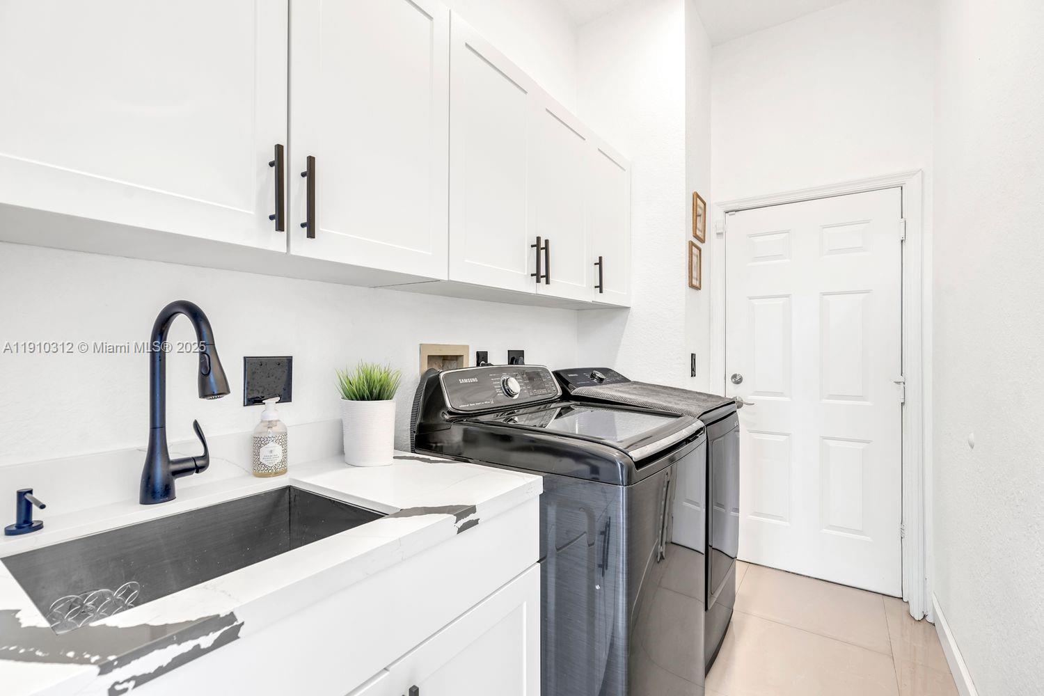 TOWNGATE - Residential