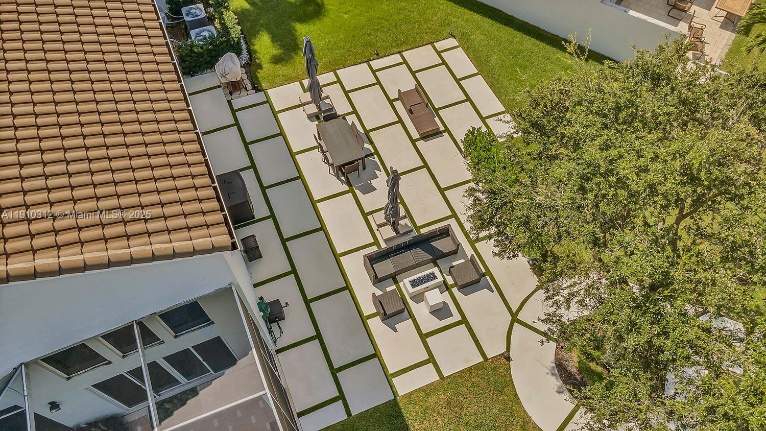 TOWNGATE - Residential