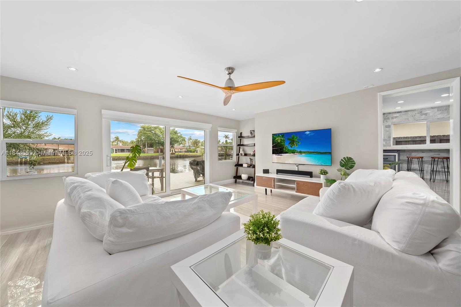 817 NW 30th St