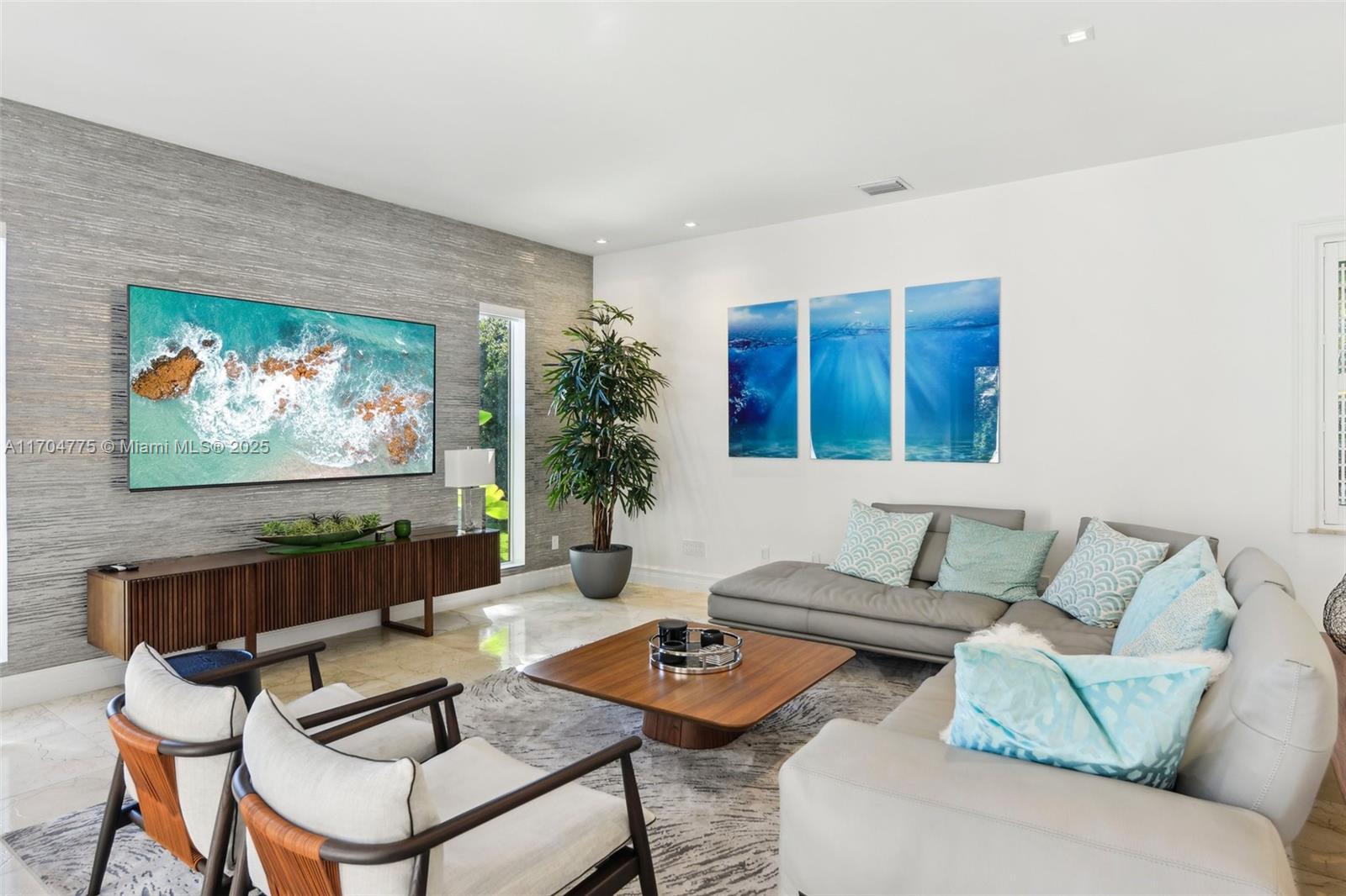 CORAL RIDGE - Residential