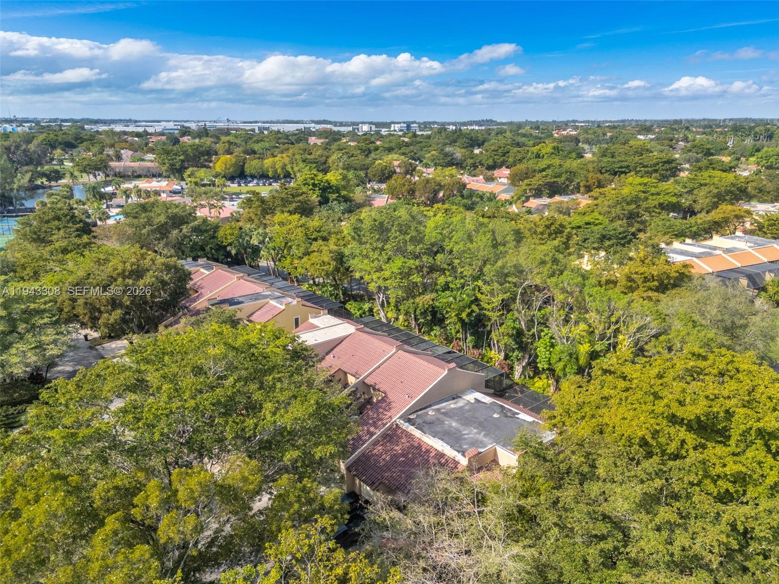 COSTA DEL SOL CONDO F - Residential