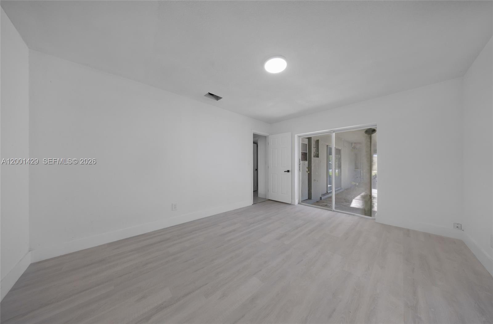 MIRROR LAKE ESTATES SEC S - Residential