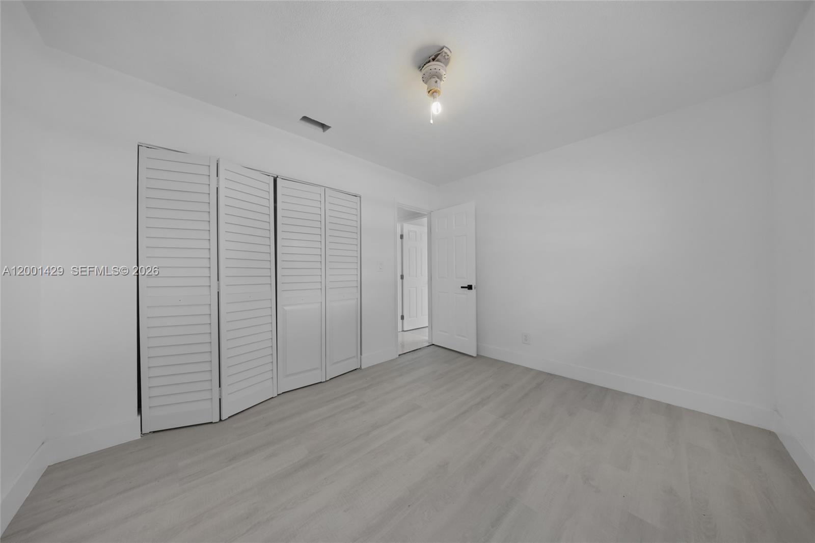 MIRROR LAKE ESTATES SEC S - Residential