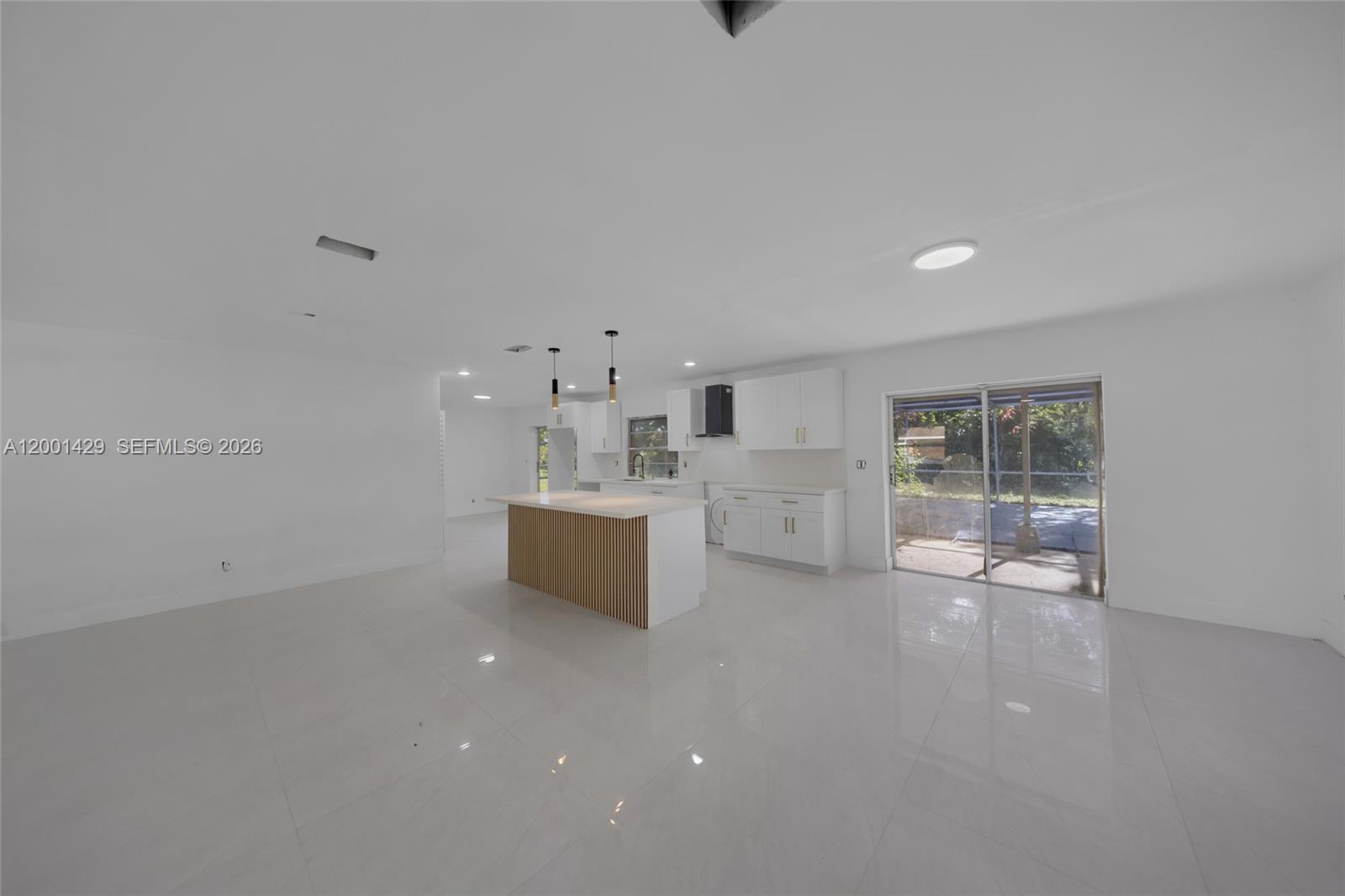 MIRROR LAKE ESTATES SEC S - Residential