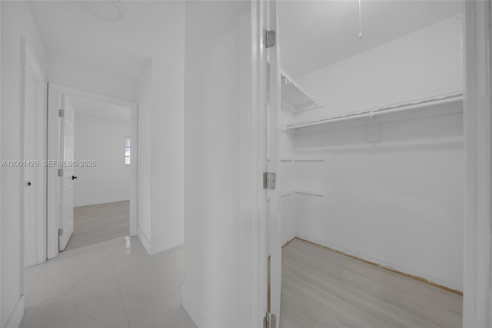 MIRROR LAKE ESTATES SEC S - Residential