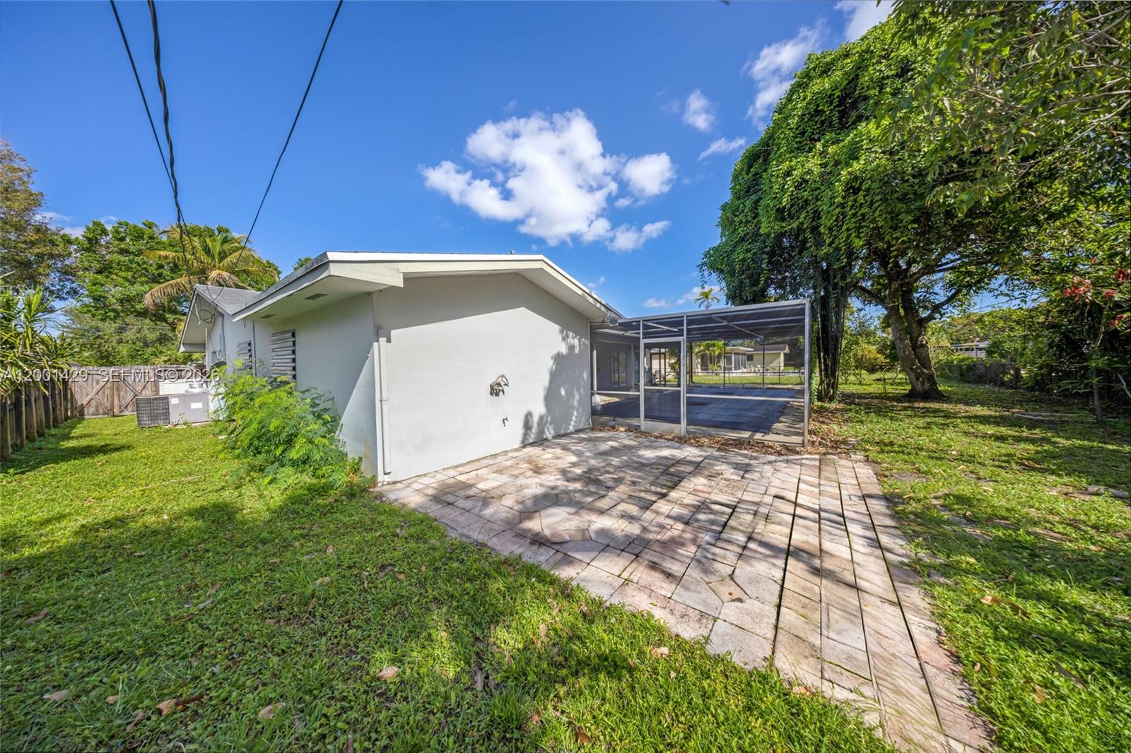 MIRROR LAKE ESTATES SEC S - Residential