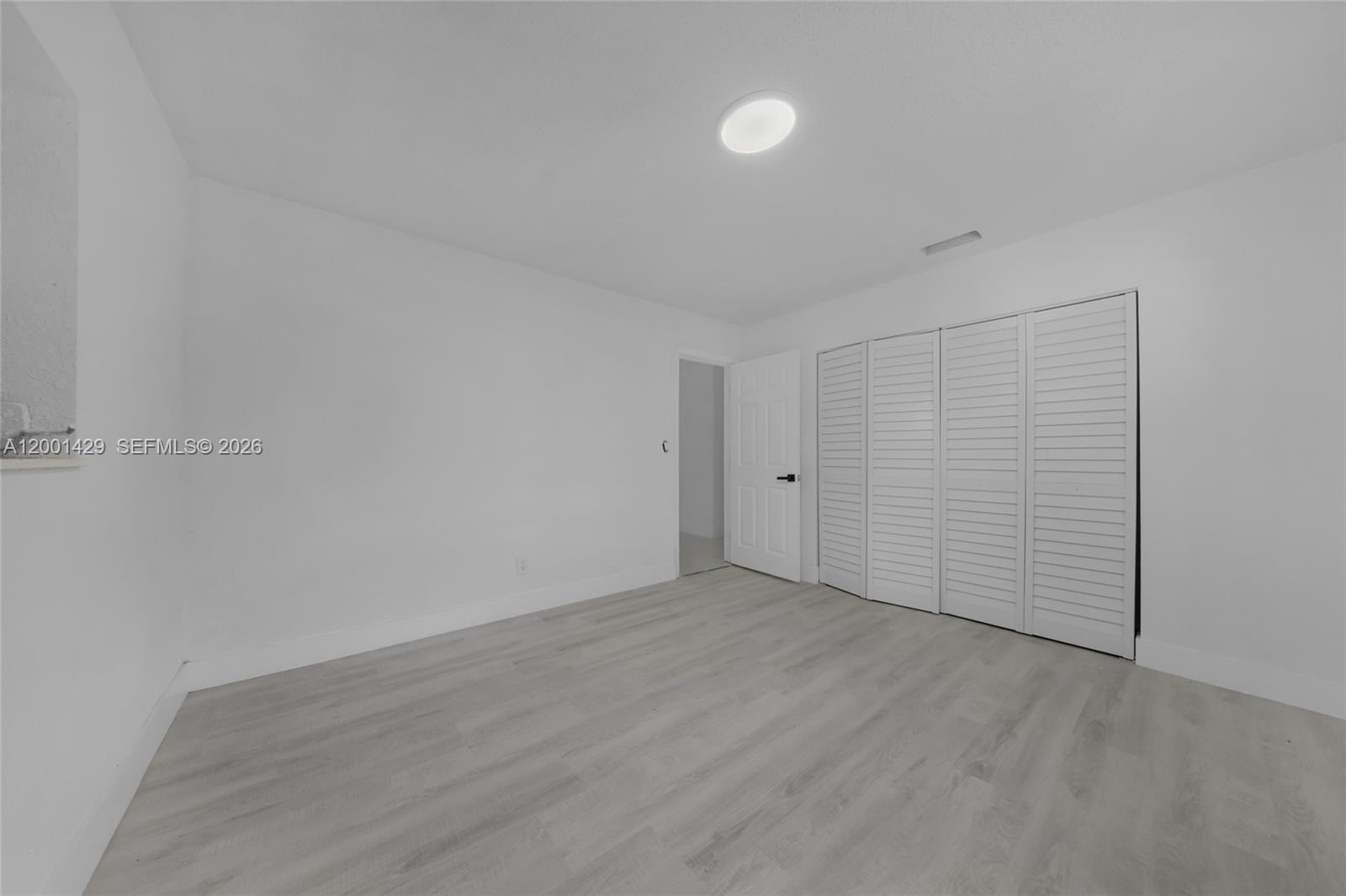 MIRROR LAKE ESTATES SEC S - Residential