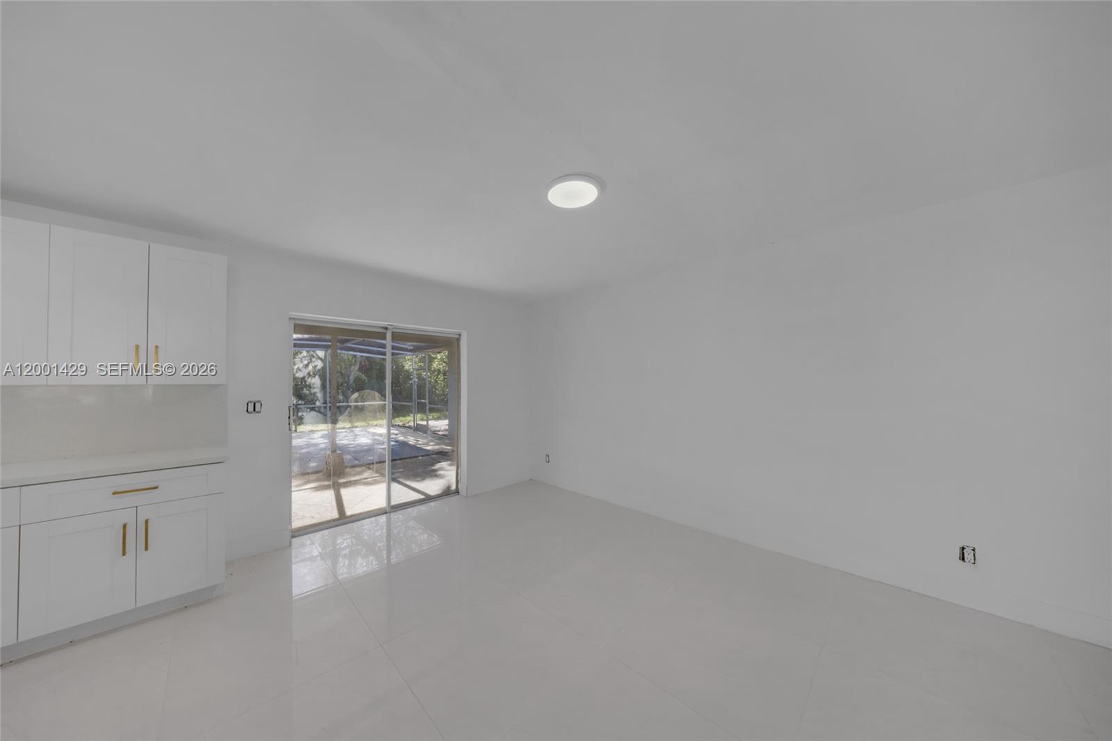 MIRROR LAKE ESTATES SEC S - Residential