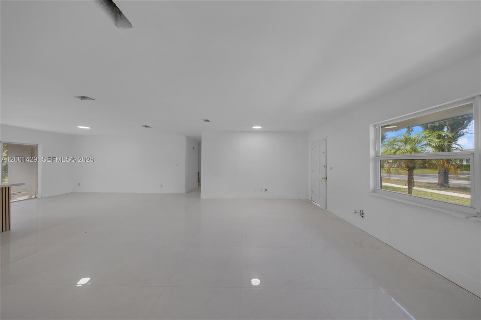 MIRROR LAKE ESTATES SEC S - Residential