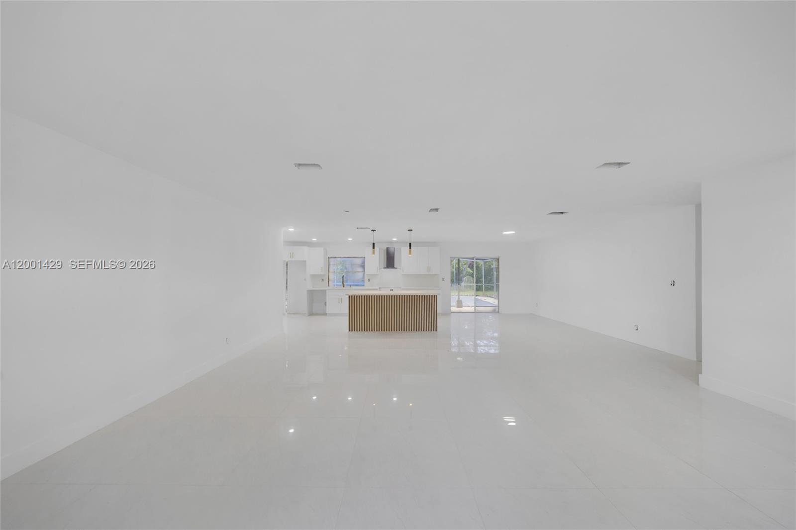 MIRROR LAKE ESTATES SEC S - Residential