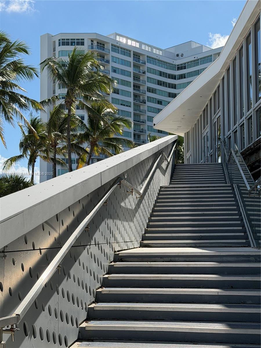 ST TROPEZ OCEAN CONDO - Residential Lease