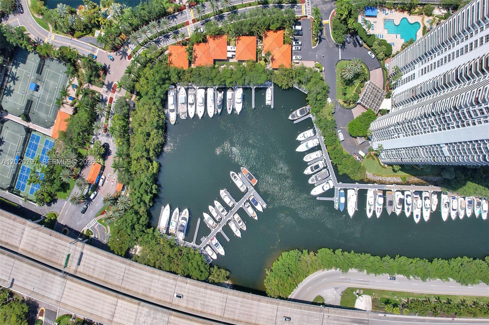 MYSTIC POINTE CONDO NO TH - Residential