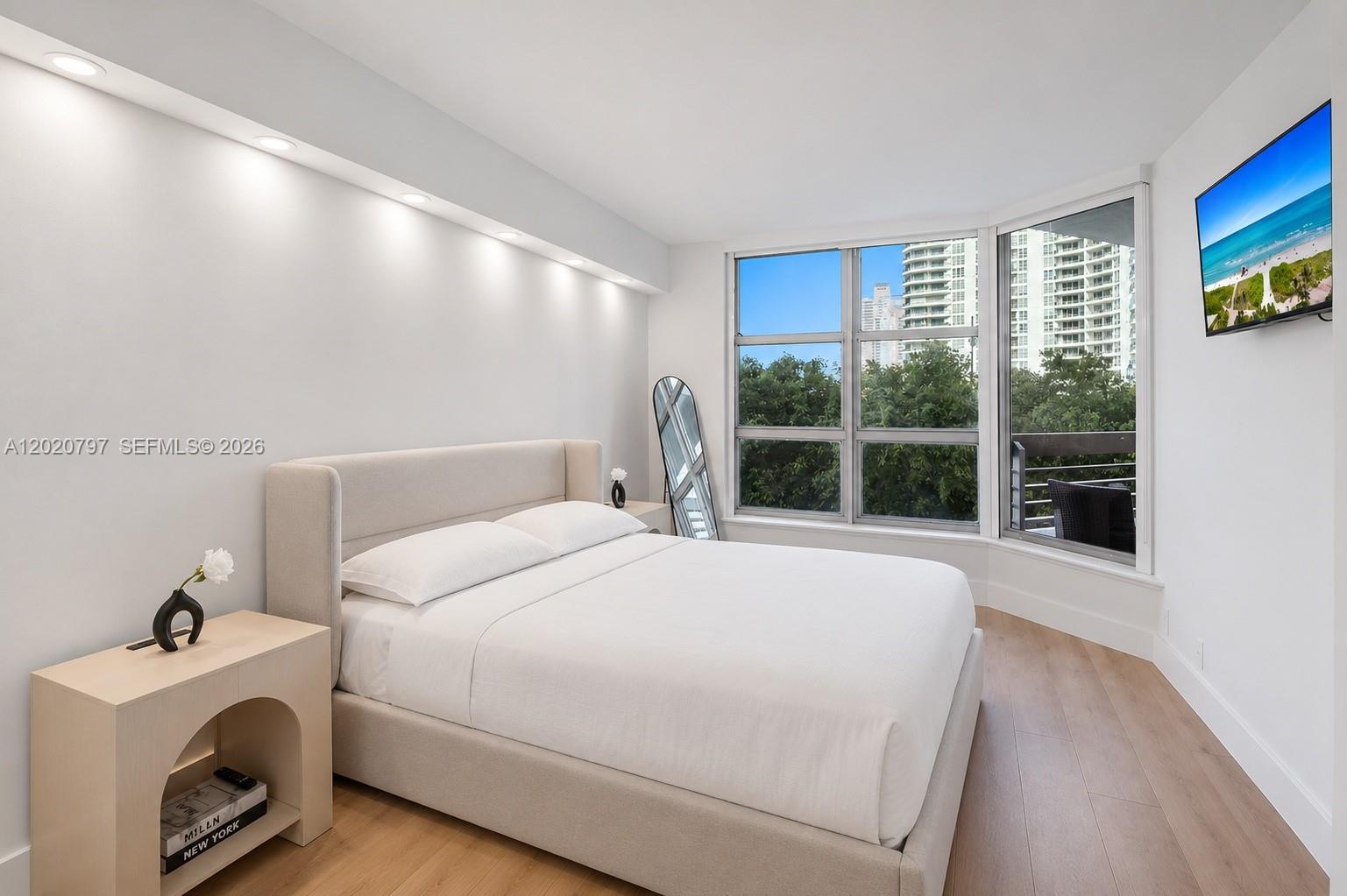 MYSTIC POINTE CONDO NO TH - Residential