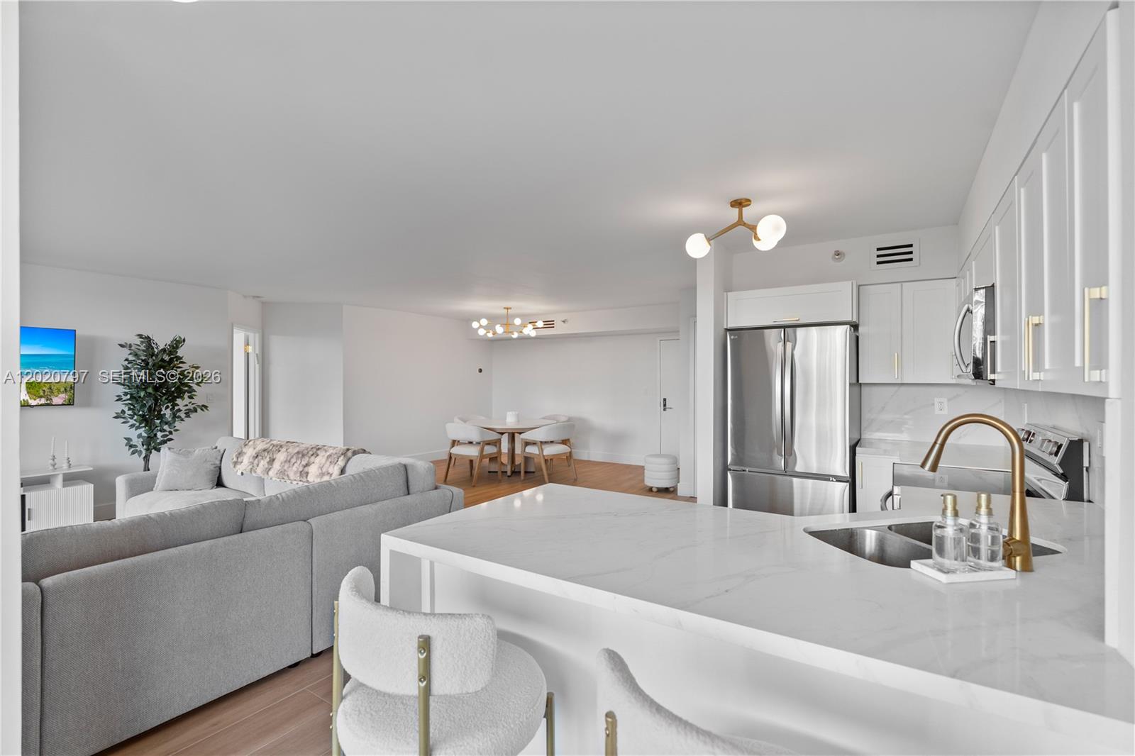 19101 NE 36th Ct 402