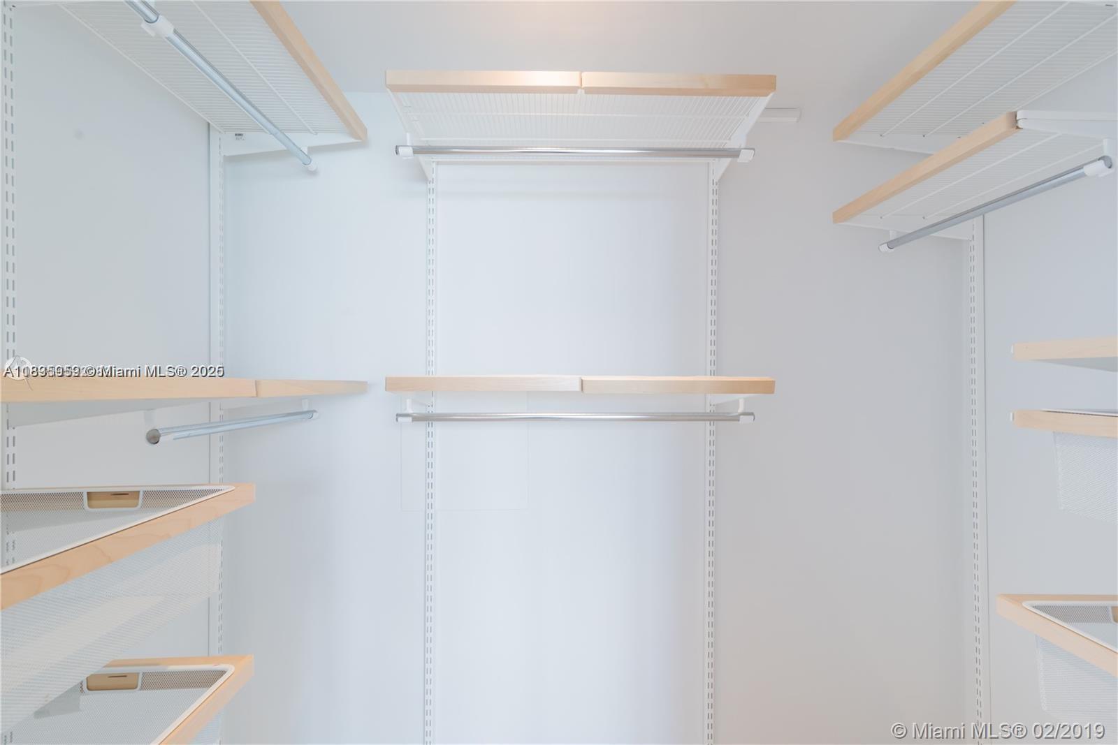 3 ISLAND CONDO - Residential Lease