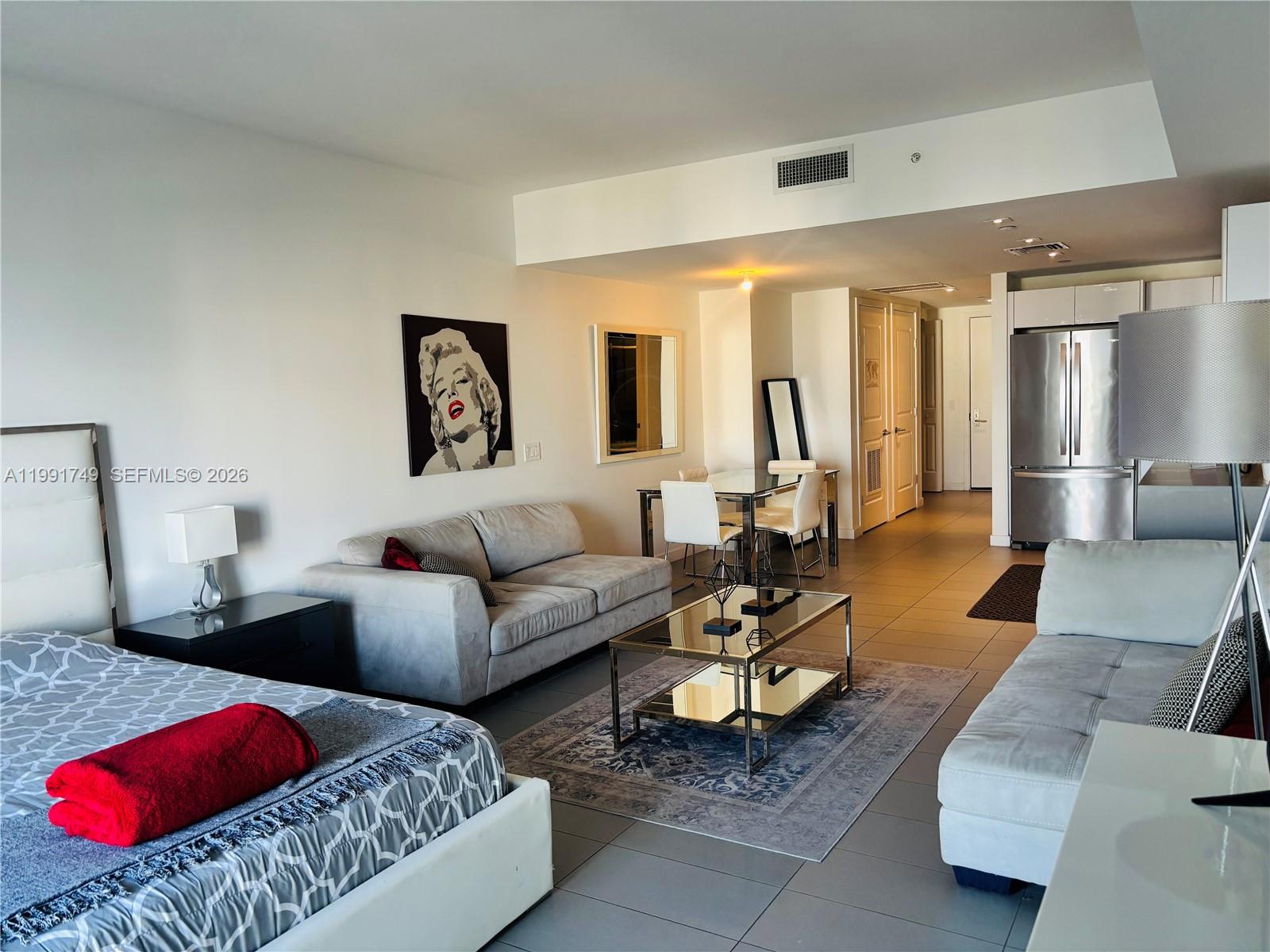 1600 NE 1st Ave 3304