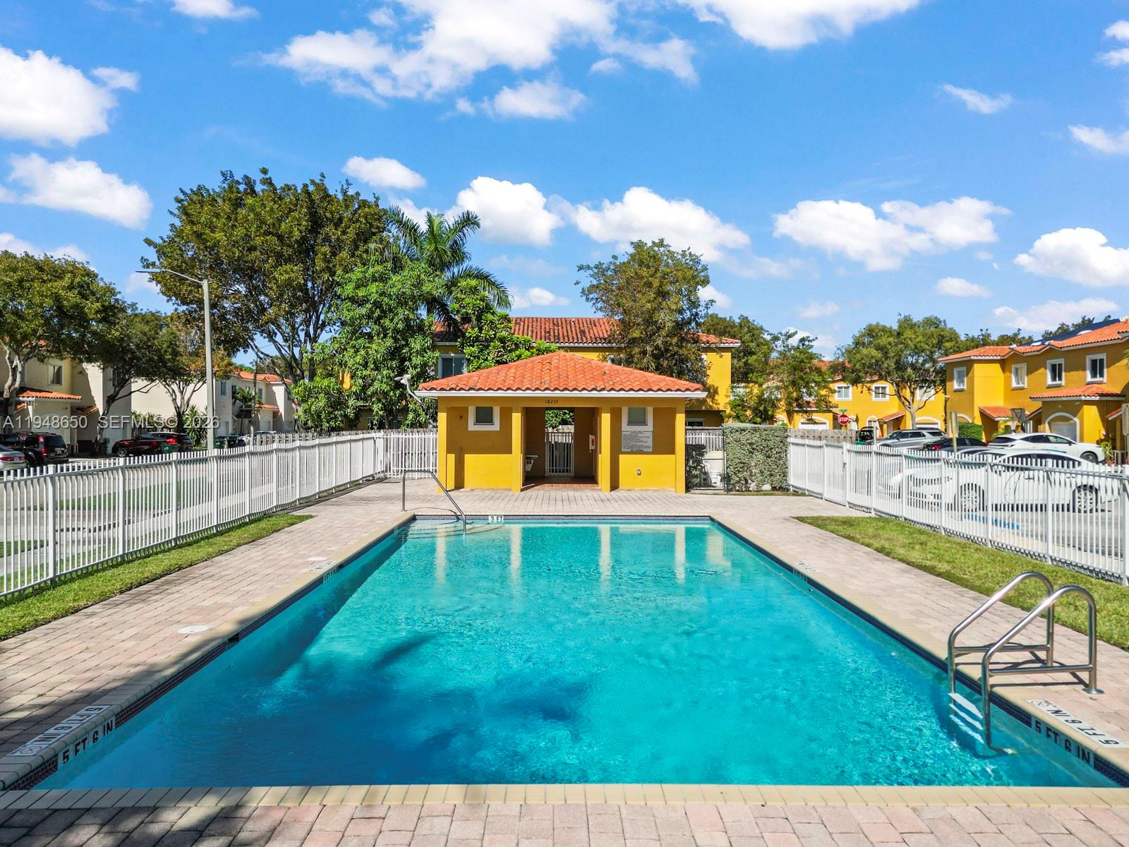 SEASTONE TOWNHOMES - Residential