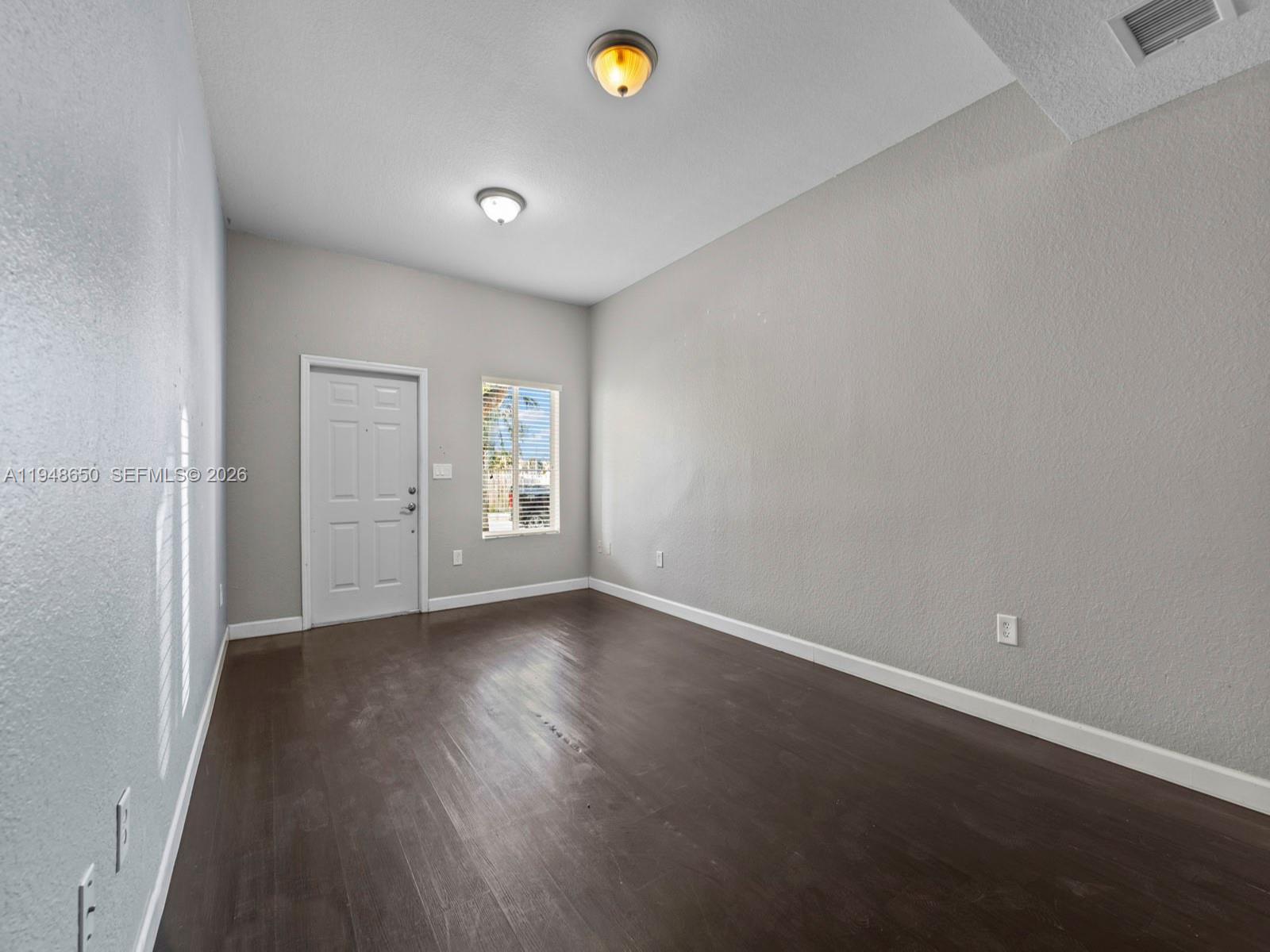 SEASTONE TOWNHOMES - Residential