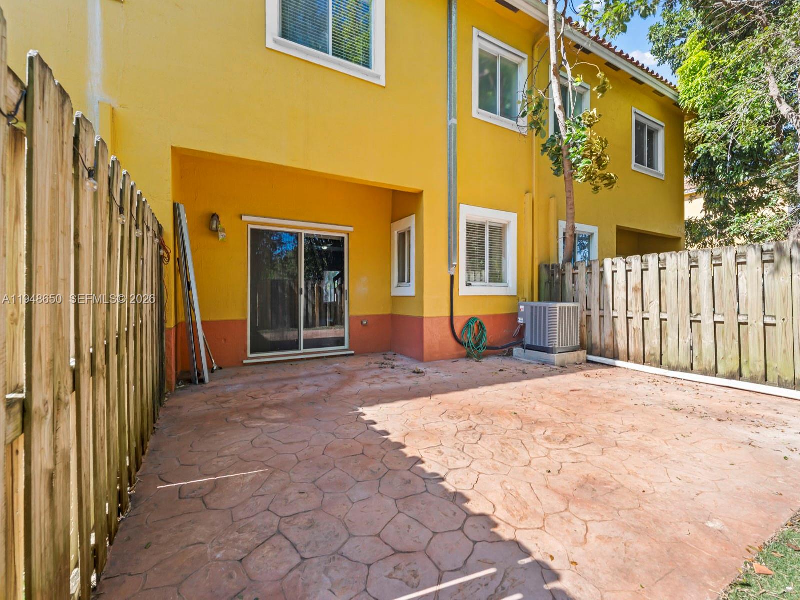 SEASTONE TOWNHOMES - Residential