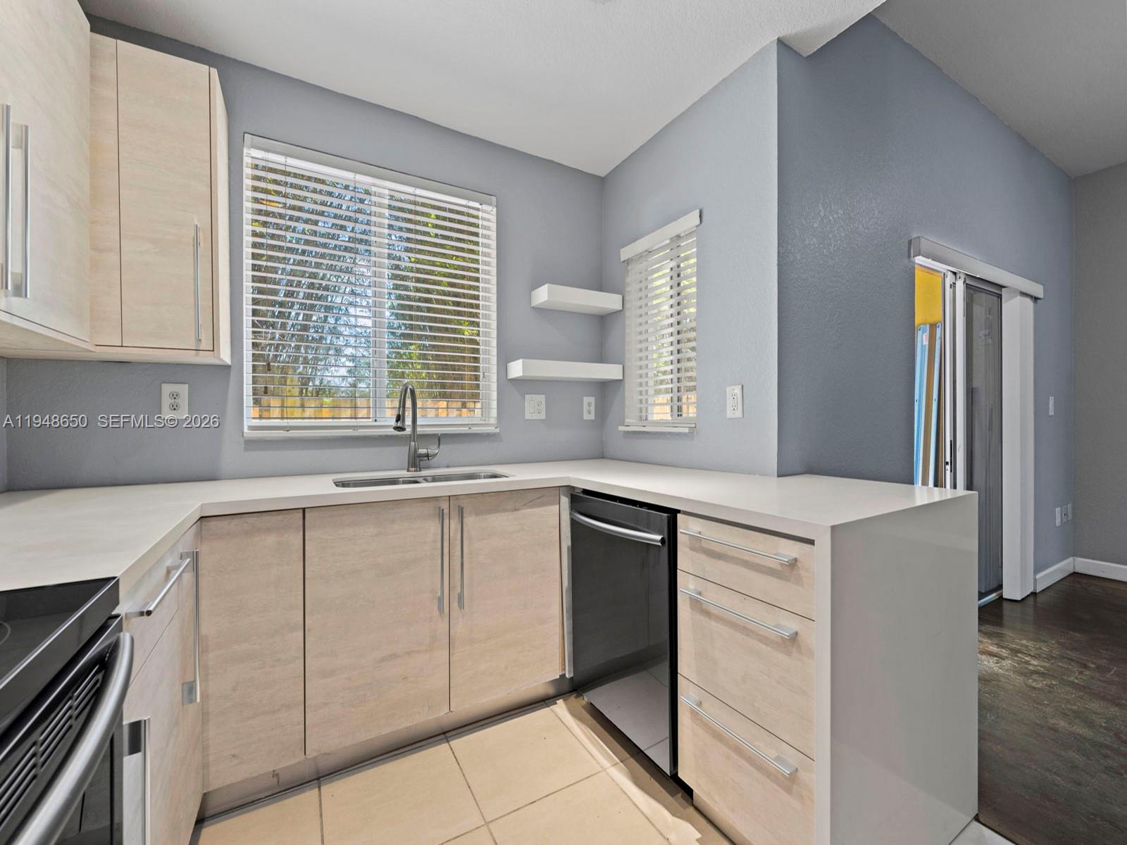 SEASTONE TOWNHOMES - Residential